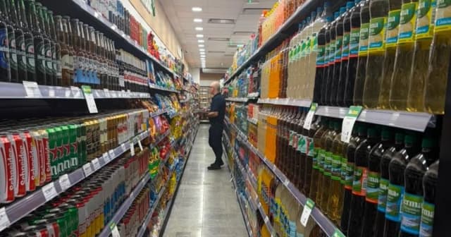 ¿Cambia la tendencia?: en julio se desaceleró la caída del consumo en supermercados