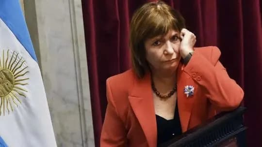 Bullrich se diferenció de Milei y reconoció: “Algunos sectores están pasando un momento difícil”