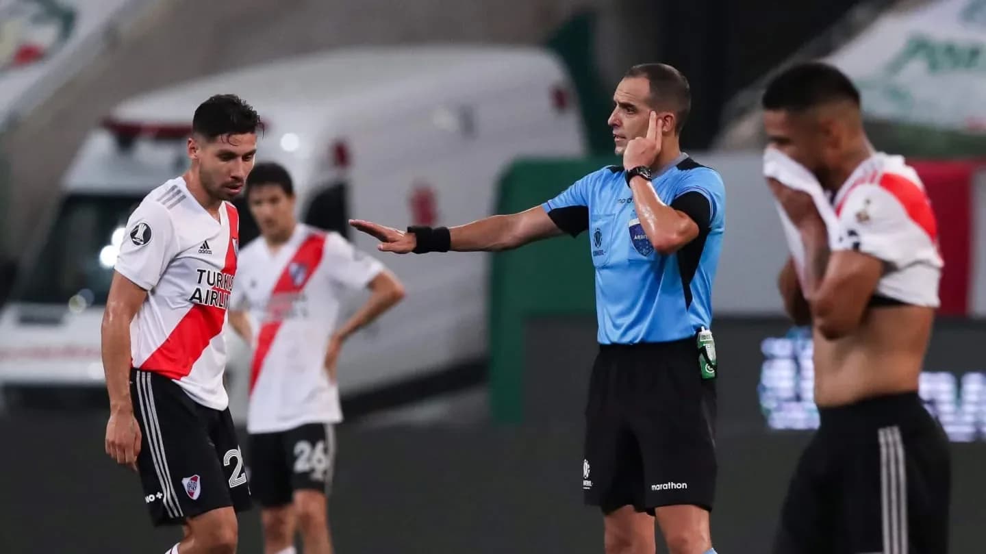 El polémico árbitro designado para la vuelta entre River e Independiente Santa Fe - TyC Sports