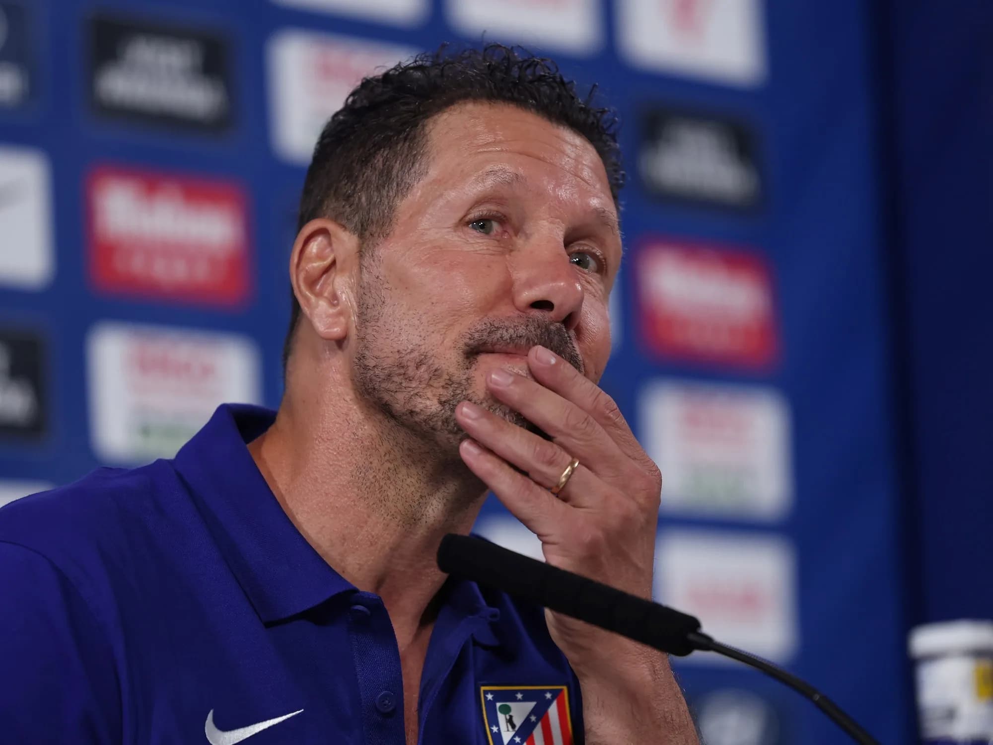Diego Simeone aclaró la frase que pronunció sobre Julián Álvarez: "Dije que respetaba a los hinchas, pero no comparto insultos ni agravios"
