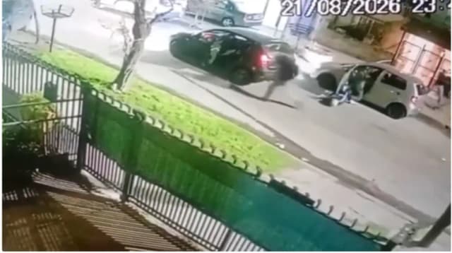 Una pareja de policías mató a tres delincuentes durante un intento de robo