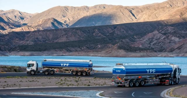 La ruta de los combustibles: por qué algunas provincias son más caras que otras