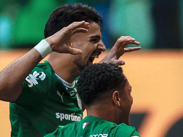 Flaco López, imparable: dos golazos y Palmeiras aumentó la diferencia en la cima del Brasileirao