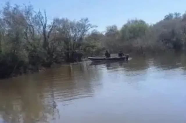 Hallan el cuerpo de un joven que se habría ahogado tras caer de su caballo en un arroyo