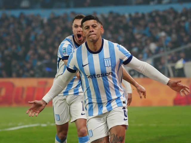 Video: penal por VAR y gol de Rojo de penal para Racing a Boca