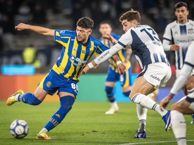 Talleres le gana a Rosario Central en el Kempes