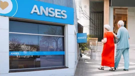 Calendario de pagos de ANSES: quiénes perciben haberes y prestaciones este martes 25 de agosto