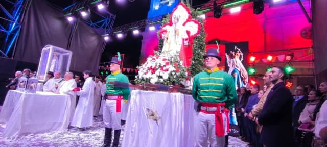 El Gobernador acompañó a San Luis en el inicio de sus festejos patronales