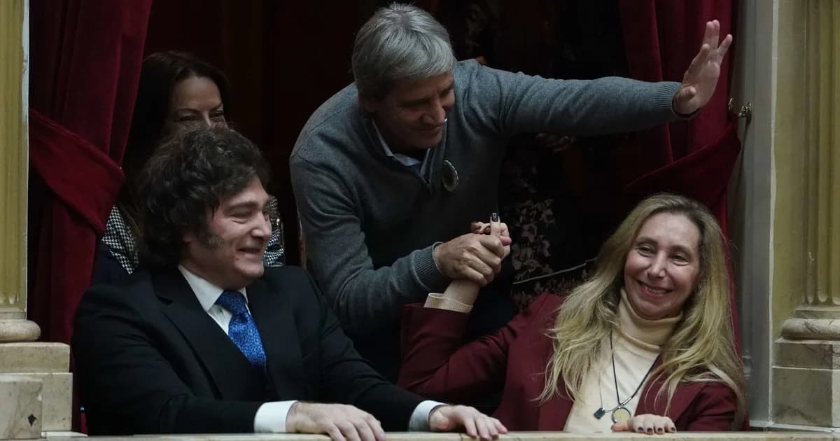 Luis Caputo reclamó una ley que castigue a los periodistas que publican información "sin sustento": "Pareciera que para algunos mentir es un derecho adquirido"
