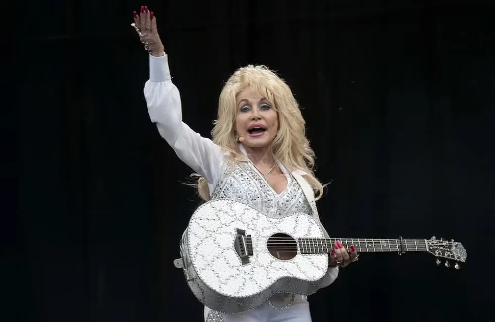 Murió Dolly Parton, la reina de la música country, a los 80 años