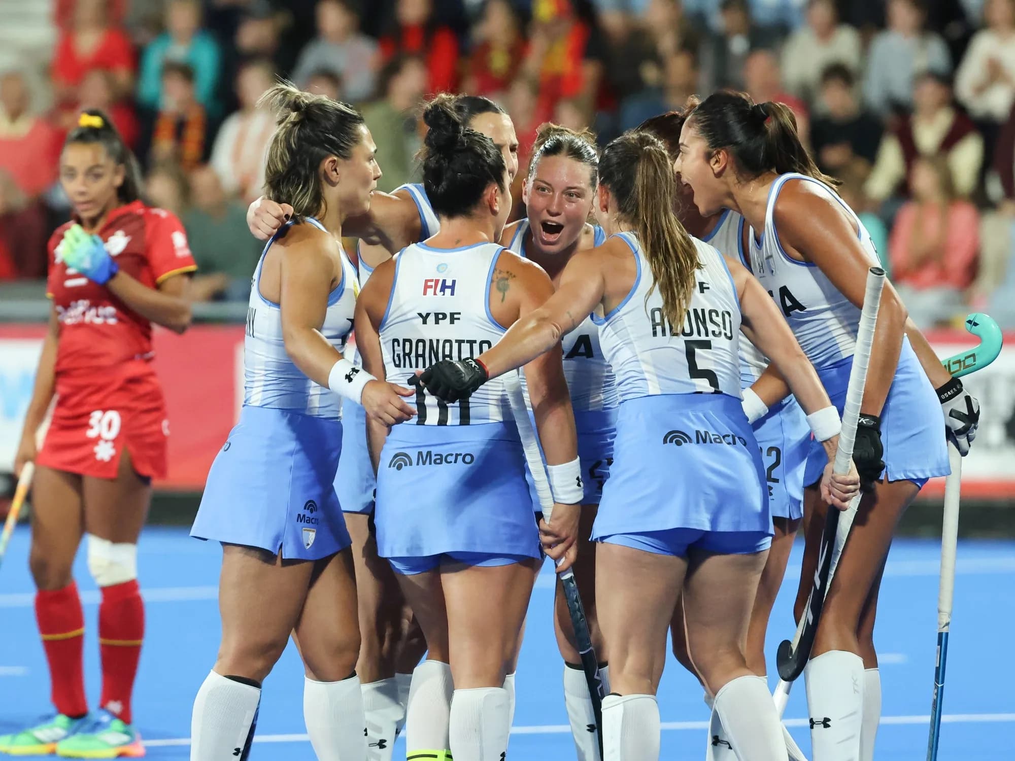 Leonas y Leones sacuden al mundo: India quedó en crisis, Alemania y Australia están en guardia y Países Bajos, atento