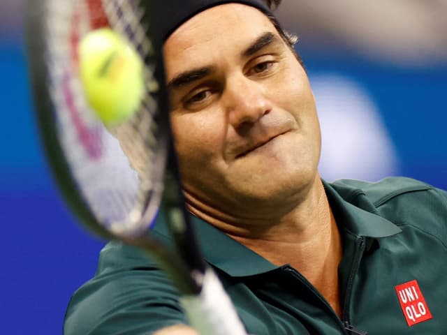 Un día volvió Roger Federer: jugó en un Arthur Ashe repleto contra otra figura histórica