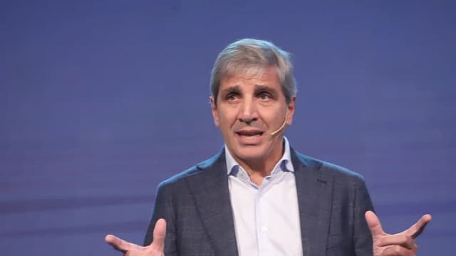 Luis Caputo anunciará un plan para impulsar los créditos hipotecarios con fondos del FGS de ANSES