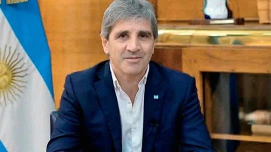 Seguí en vivo la conferencia de prensa de Luis Caputo
