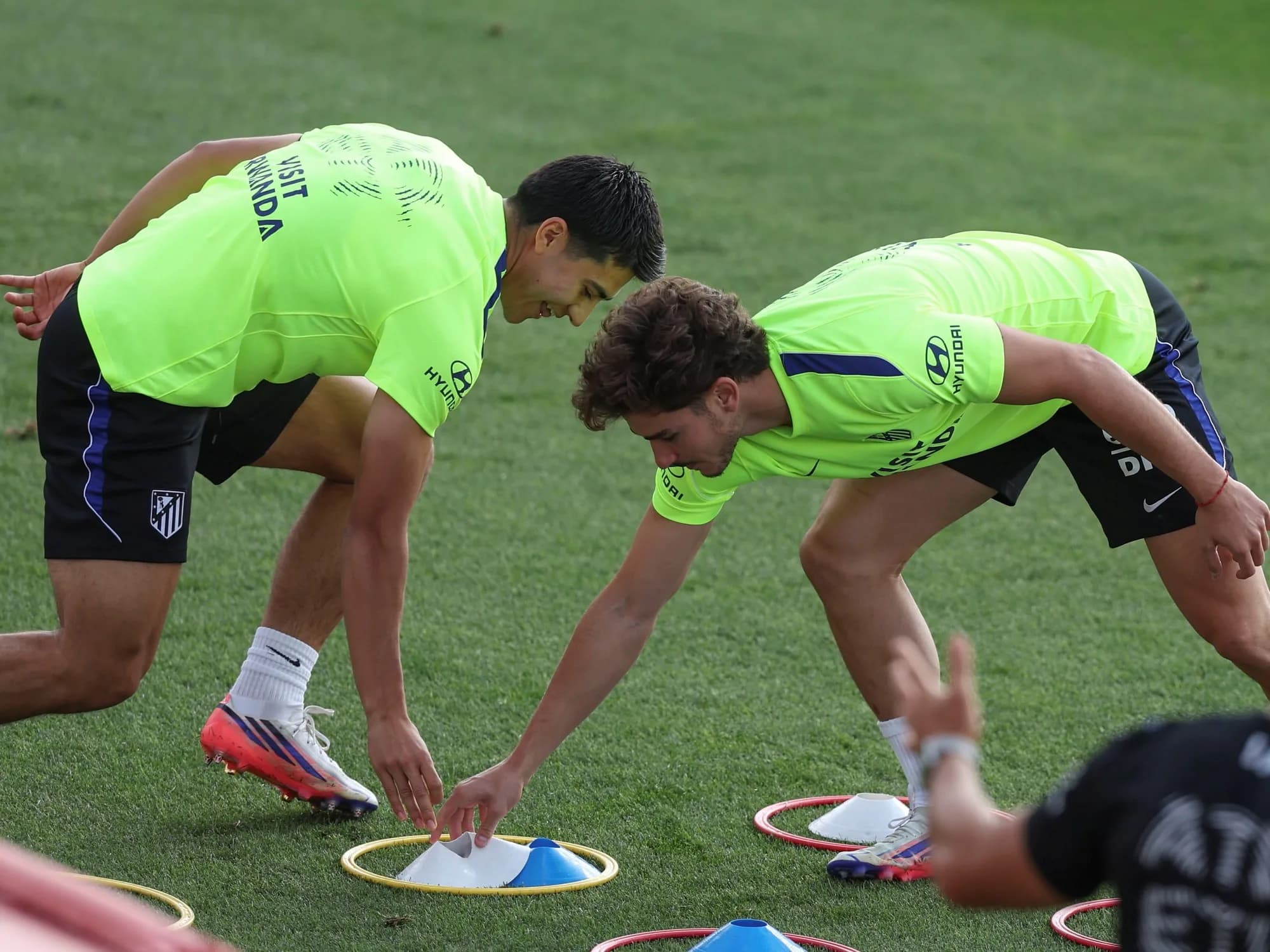 Julián Álvarez, ausente en la práctica del Atlético de Madrid