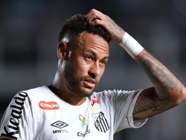 Neymar es duda para el mata-mata con Palmeiras por el césped sintético: ¿cuántos partidos se perdió en el año?