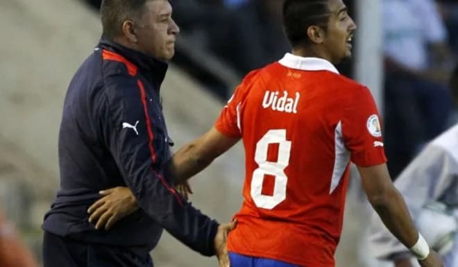El fuerte cruce de Claudio Borghi con Arturo Vidal en Chile: "Lo que más me dolió fue..."