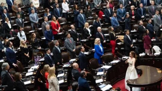 Inocencia Fiscal II: "¿Ahora que Adorni ya está dentro del régimen la quieren modificar?", se pregunta la oposición