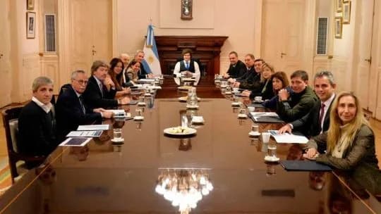 El Gobierno asegura que busca llevar el salario mínimo por encima de $1 millón