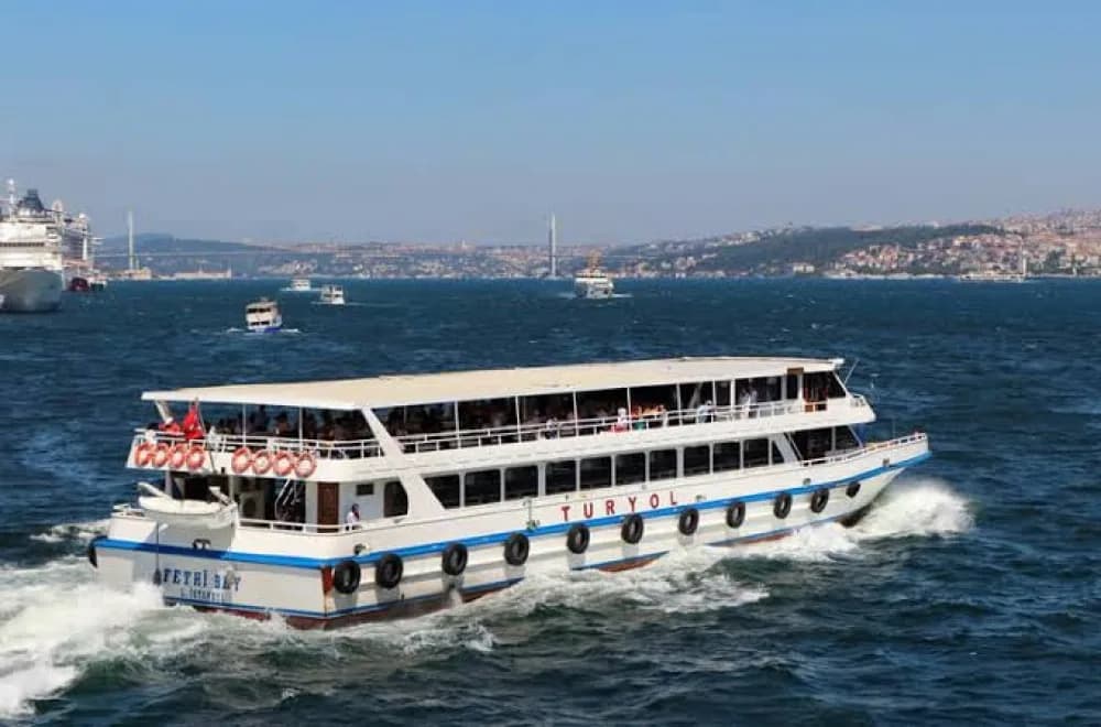 Arquitecto correntino estudia replicar los ferris de Estambul en el río Paraná