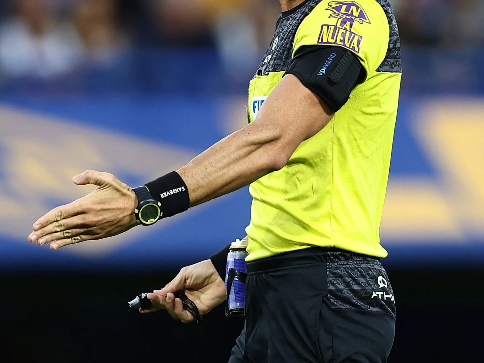 Después del escándalo en el Riestra-Vélez, la DNA decidió parar a Arasa y a Ceballos