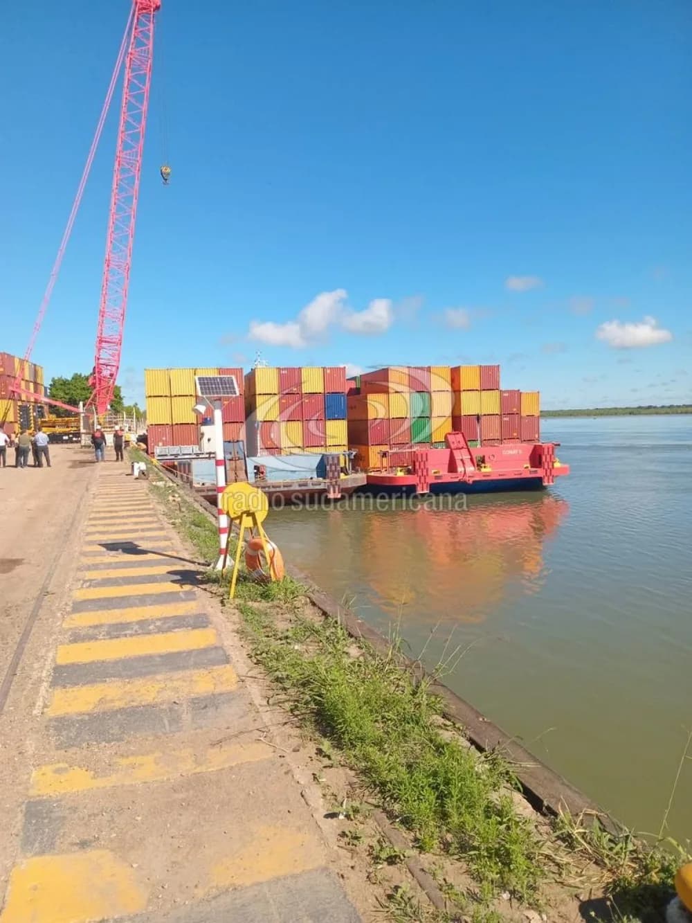 Portada de video: El Puerto de Corrientes comenzó a recibir y enviar cargas en simultáneo