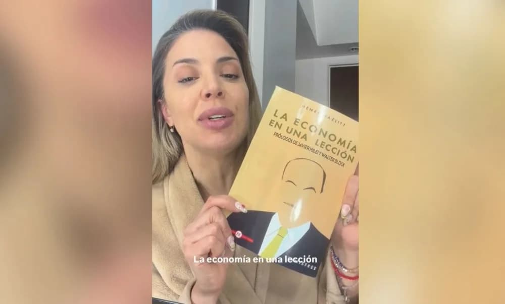 El insólito video de Virginia Gallardo explicando la inflación mientras se maquilla