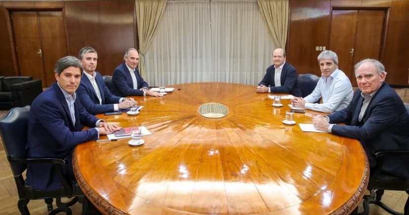 Caputo reunió a las principales mineras y pide una mayor integración de proveedores nacionales