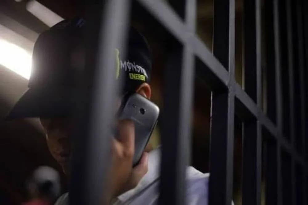 Proponen bloquear las señales de celulares en cárceles correntinas