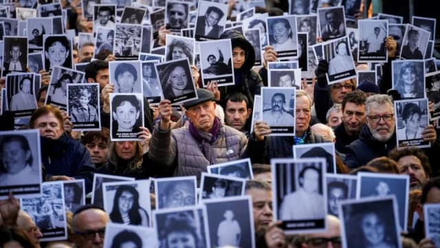 Procesaron a 8 altos mandos iraníes y libaneses por el atentado a la AMIA