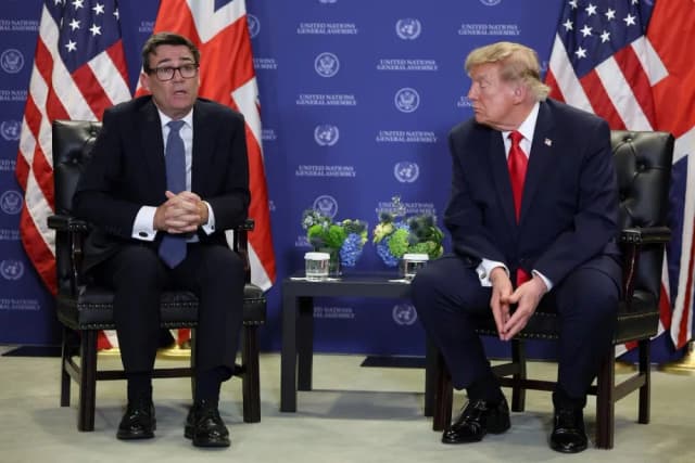 Trump y el primer ministro inglés se reunieron y hablaron de Malvinas