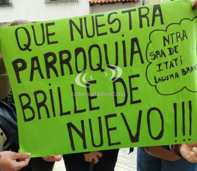 Vecinos piden al arzobispo la remoción del párroco de Laguna Brava