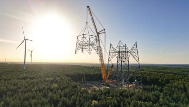 El aerogenerador más alto del mundo tiene un grave problema: ninguna grúa puede llegar hasta él para terminarlo