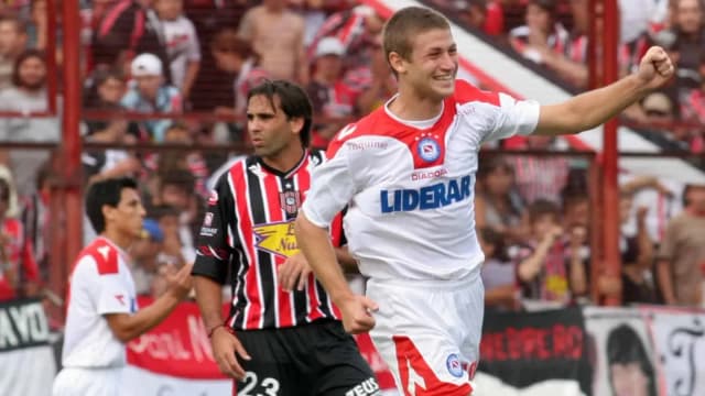 Fue el 10 del Argentinos campeón de Borghi, saltó a Europa y terminó su carrera en el ascenso italiano - TyC Sports