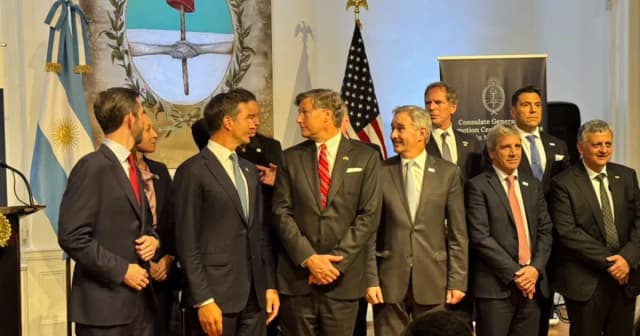 Argentina accede a un paquete multimillonario de financiamiento de EE.UU. para infraestructura y minerales críticos