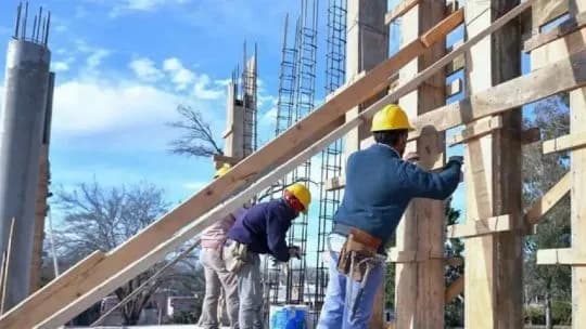 Paritaria de la construcción: cuánto gana un obrero de la UOCRA en septiembre de 2026 tras el nuevo acuerdo salarial