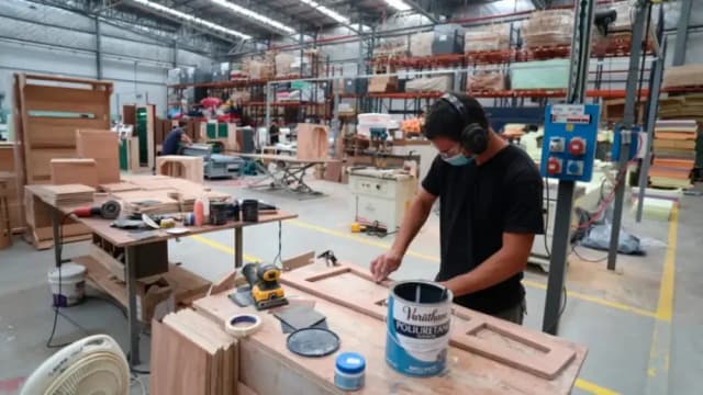 La casta tiene discurso, las pymes tienen la persiana