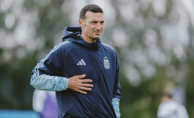 Lionel Scaloni habló sobre su futuro: "Hay que sentarse a hablar con el presidente"