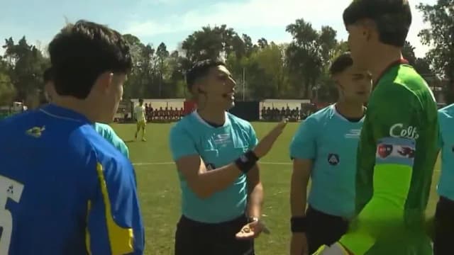 El picante sorteo de capitanes en el clásico rosarino de Reserva: "Que no falte el respeto" - TyC Sports