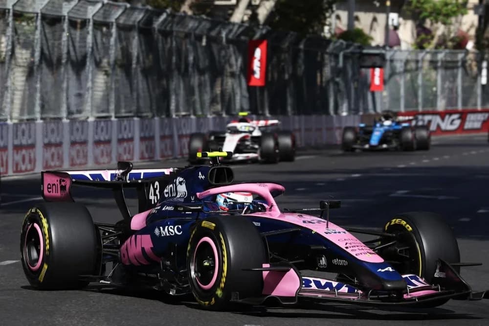 Colapinto abandonó tras chocar a Gasly en el GP de Azerbaiyán