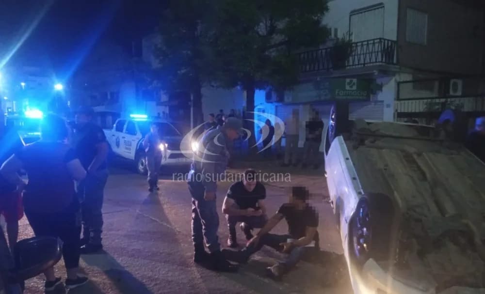 Chaco: se quedó dormido al volante y chocó contra un auto estacionado