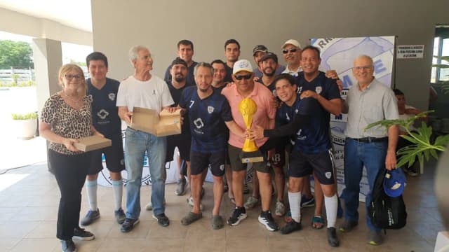 Docentes de todo el país convocados por AMET afianzaron lazos en un torneo