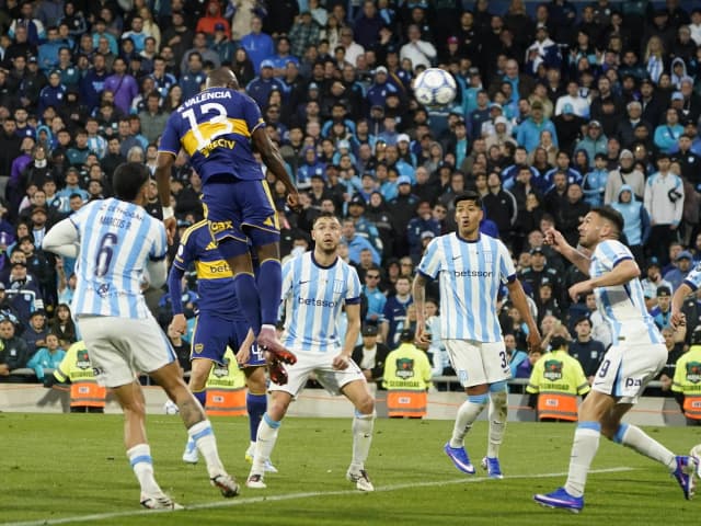 Racing eliminado: Vojvoda en duda y un complejo 2027