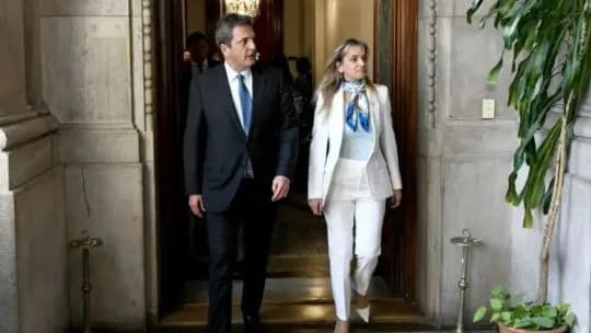 “Tenemos un amigo que tiene la enorme suerte de tener un avión”: la explicación de Malena Galmarini por el viaje a Barbados con Sergio Massa