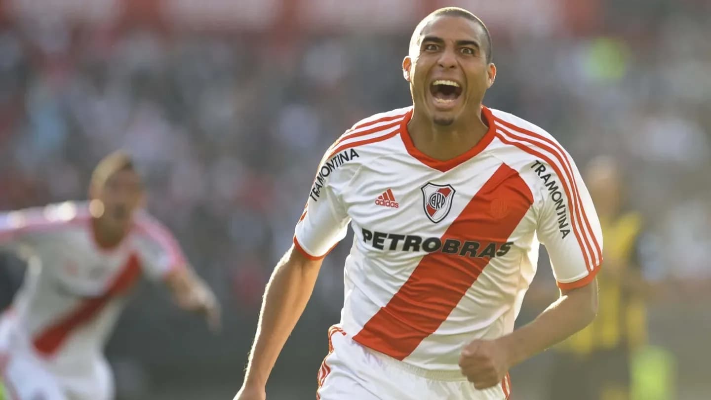 David Trezeguet develó el mito: &iquest;se divorció para jugar en RIver? - TyC Sports