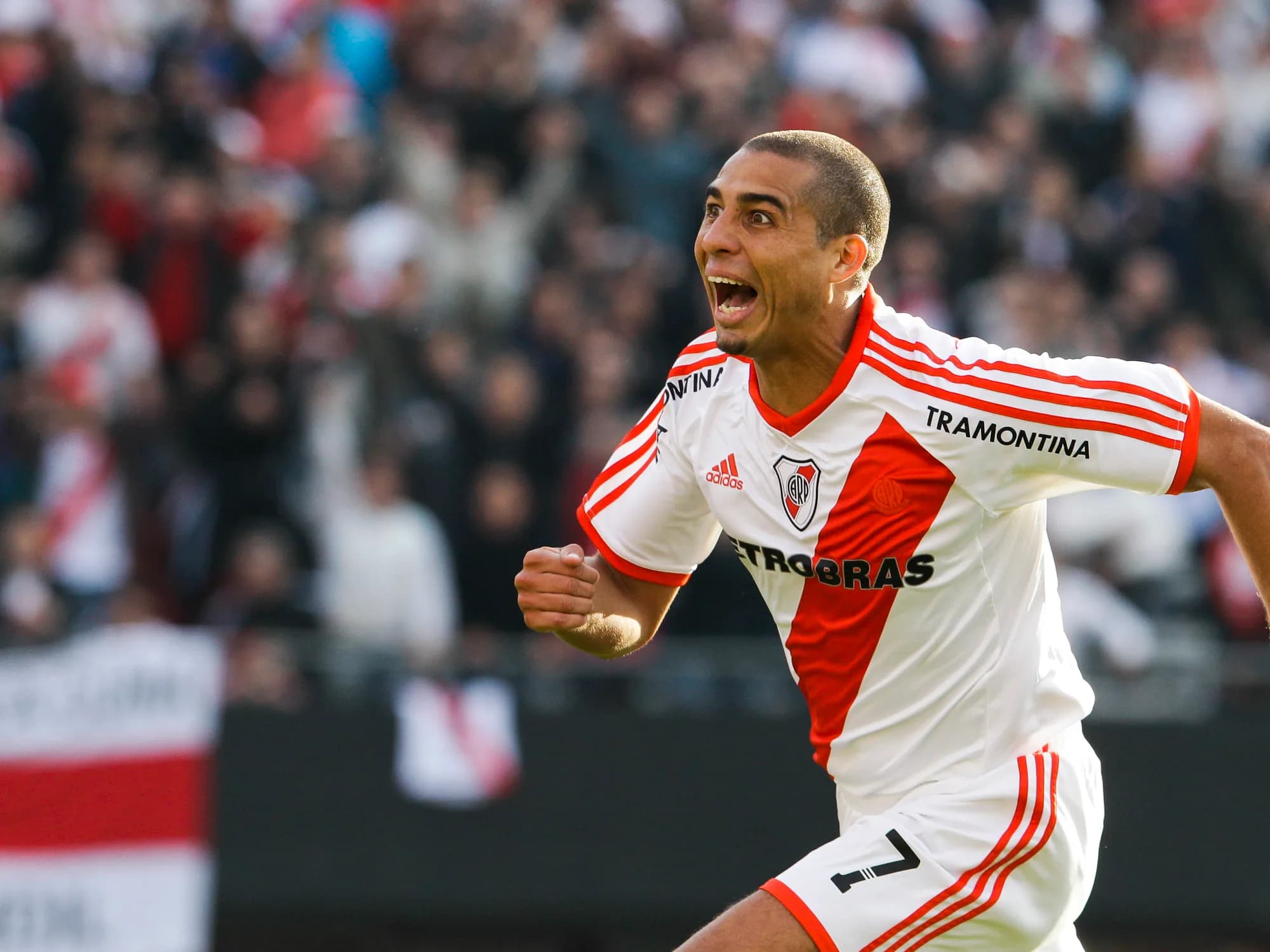La historia del sacrificio de Trezeguet por su amor River: "Al mes firmé el divorcio..."