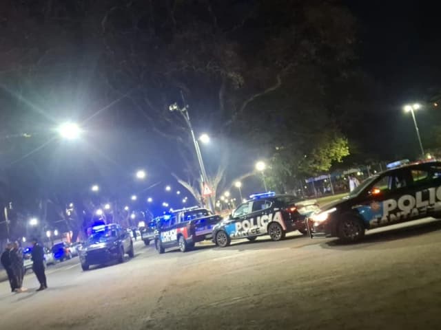 Incidentes en Newell's tras la fiesta de Central: balazos dentro del Bielsa, detenidos y represión