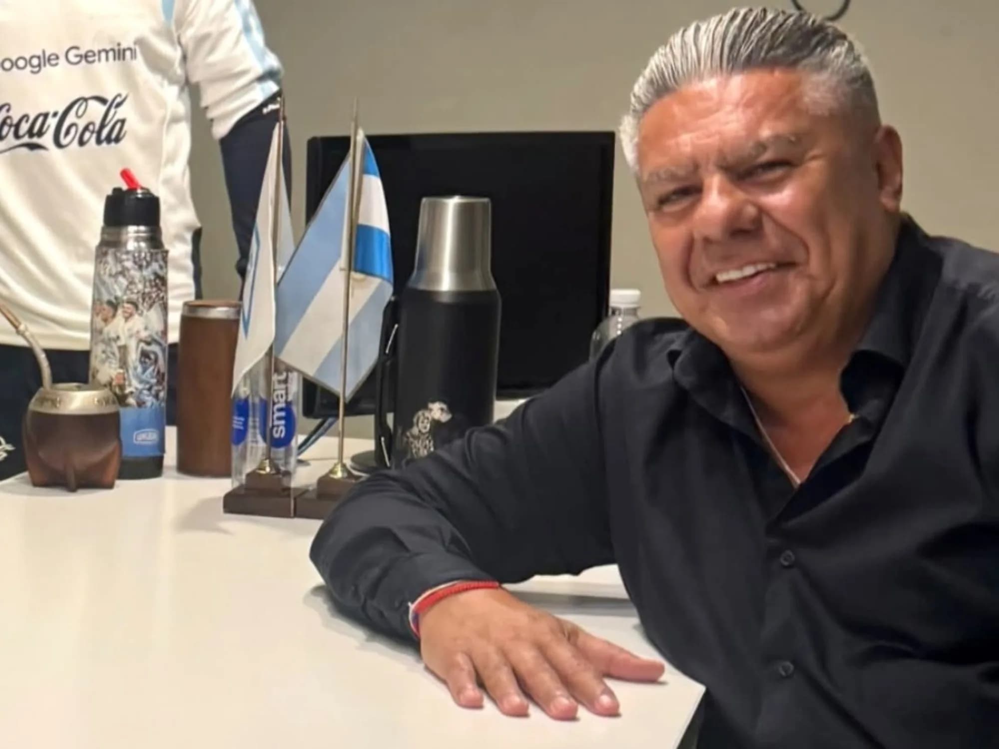 Sin Messi ni De Paul, quiénes están en la nueva foto cábala del Chiqui Tapia