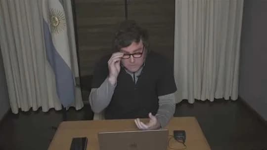 Milei sobre Bregman y Kicillof: “Mi rival soy yo mismo” y “Es casi insultante tener que debatir con un comunista”