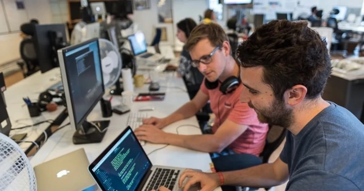 Coloquio de IDEA: Aparecieron en la región nuevos jugadores en la economía del conocimiento y se desató una fuerte competencia